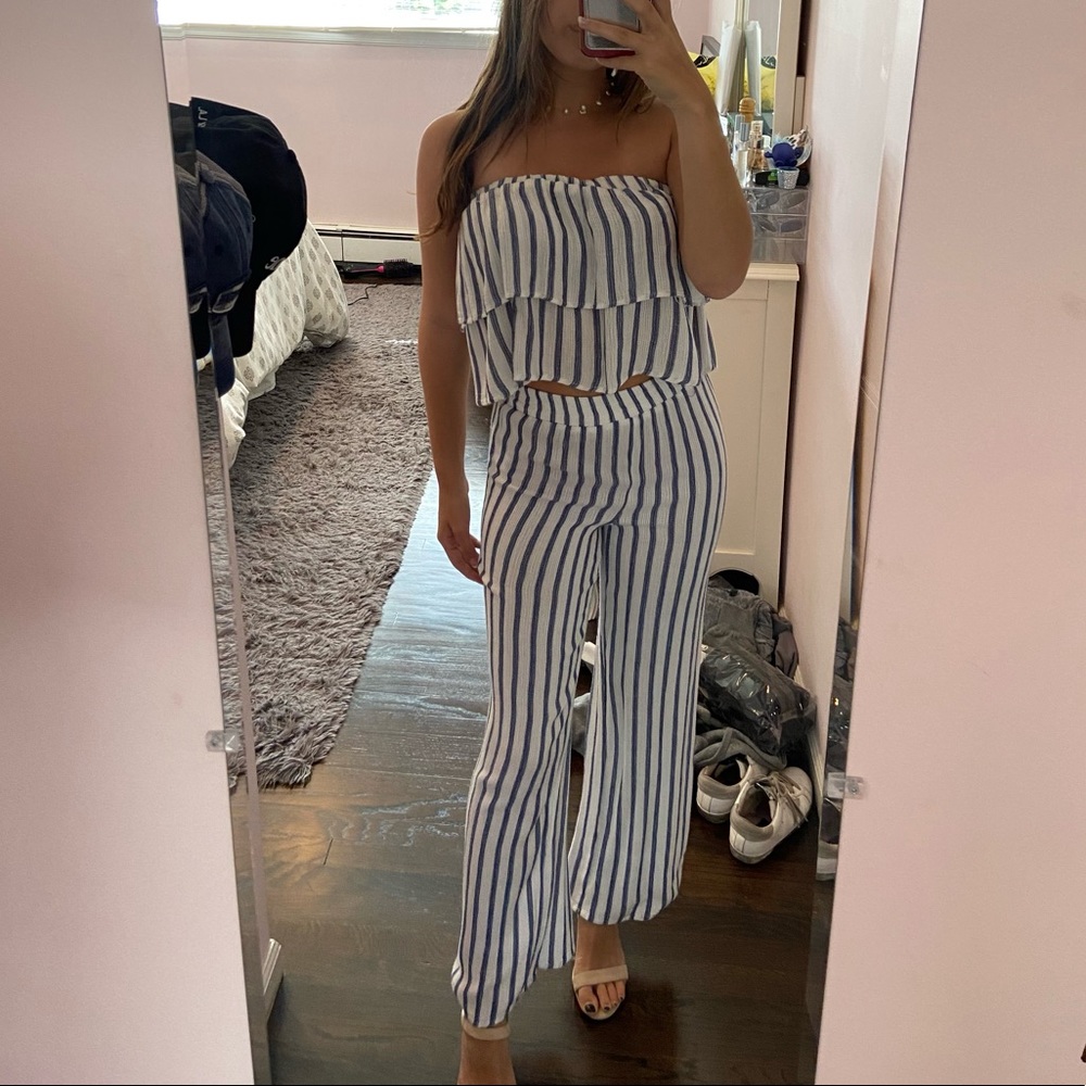 LA Hearts set Top (s) Pants (xs) CAN SELL SEPARATE